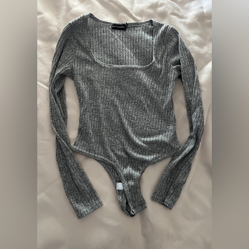 PrettyLittleThing Light Gray Ribbed Knit Top
